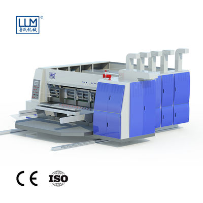 ISOは印刷する箱の印字機を波形を付け型抜き機械に細長い穴をつける